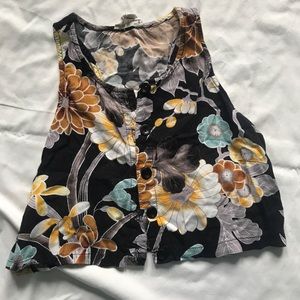 Cropped flower shirt